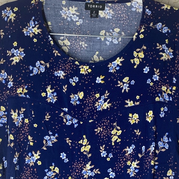 Torrid blue floral ditsy print dress 2 - Picture 6 of 10